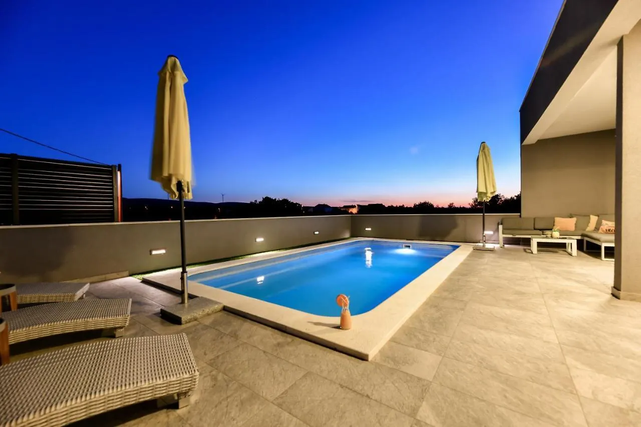 Semesterbostad Luxurious Villa Natali Pridraga Kroatien