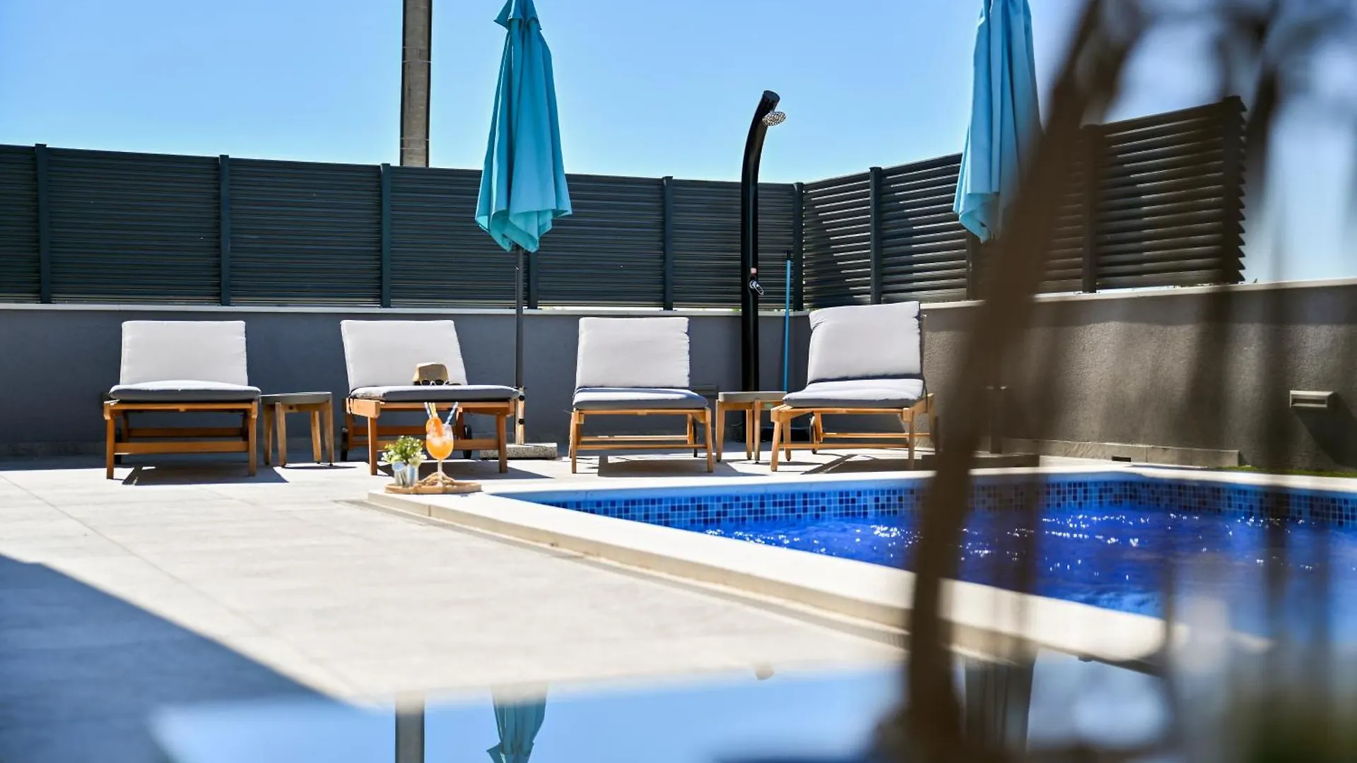 Semesterbostad Luxurious Villa Natali Pridraga