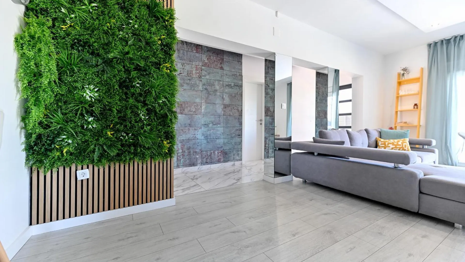 Semesterbostad Luxurious Villa Natali Pridraga