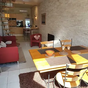 https://maison-arles.fr-provencehotel.com